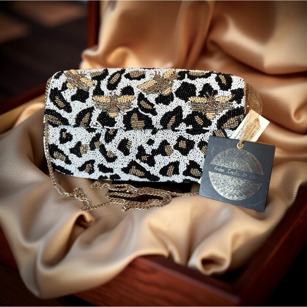 from India to you NWT Stunning Bee Cheetah Print Beaded Crossbody Clutch (P0182)